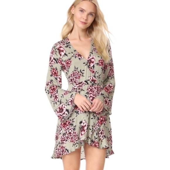 MINKPINK Dresses & Skirts - Minkpink Femme Flora Wrap dress in sage green